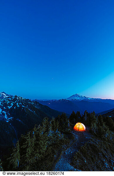 Dreamy night backpacking in north cascades