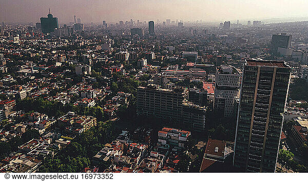 Drohnenansicht über Mexiko-Stadt