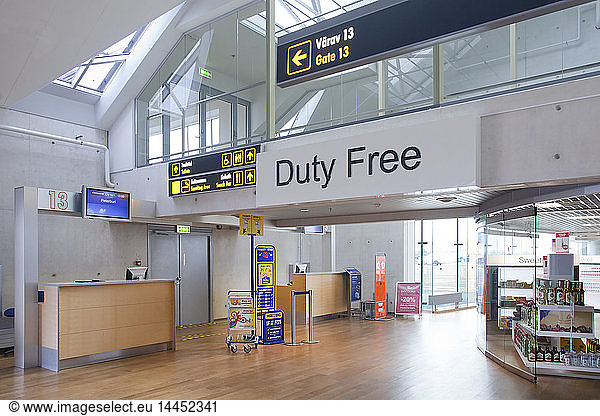 Duty free sign in empty airport