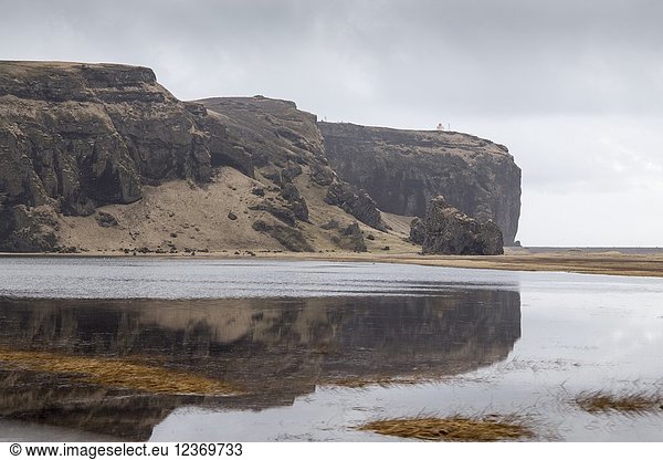 Dyrholaey lighthouse on the Dyrhólaey peninsula in Iceland
