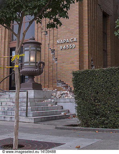 Earthquake Damage  Napa  2014
