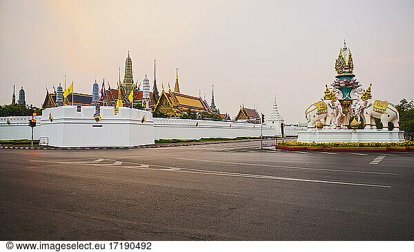 Ecke des Tempels des Smaragdbuddhas in Bangkok