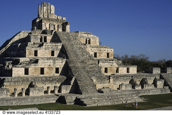 Edificio de los Cinco Pisos  Gran Acropolis  Edzna  Mexiko  Nordamerika