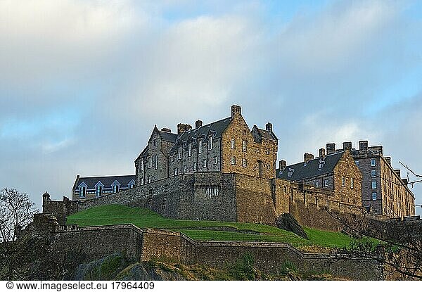 Edinburgh Castle und Castle Hill  Edinburgh  Schottland  Großbritannien  Europa