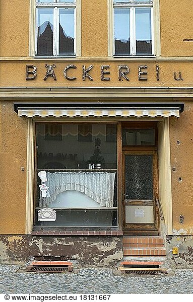 Ehemalige Bäckerei  Verfall  Altbau  Bad Belzig  Brandenburg  Deutschland  Europa