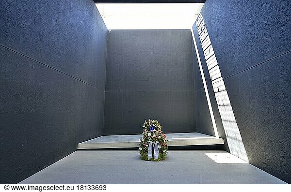 Ehrenmal der Bundeswehr  Bundesministerium der Verteidigung  Hildebrandstrasse  Tiergarten  Mitte  Berlin  Deutschland  Europa