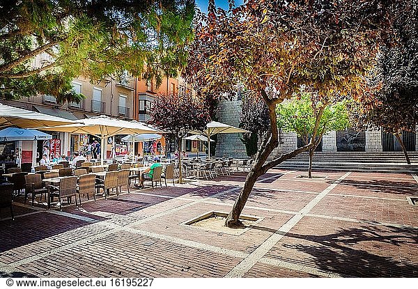 Ein Café an jeder Ecke in Figueres  Spanien.