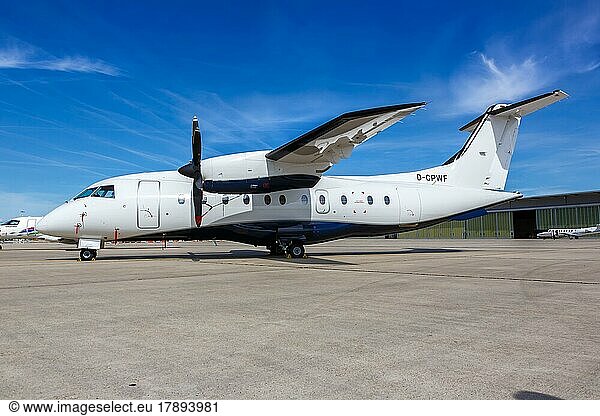 Ein Dornier Do-328 Flugzeug der Private Wings mit dem Kennzeichen D-CPWF auf dem Flughafen Stuttgart  Deutschland  Europa