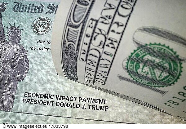 Ein IRS-Scheck für die Economic Impact Payment von Präsident Trump.