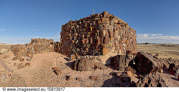 Eine indianische Behausung im Petrified Forest National Park  das sogenannte Achat-Haus  erbaut zwischen 1030 und 1300 n. Chr.  Arizona  Vereinigte Staaten von Amerika  Nordamerika