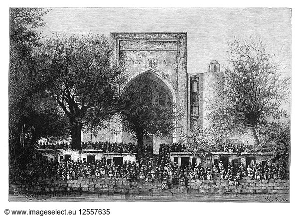 Eine Versammlung vor der Moschee in Bukhara  Usbekistan  1895.Künstler: Armand Kohl