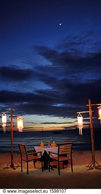 Einem romantischen Restaurant am Strand Philippinen.