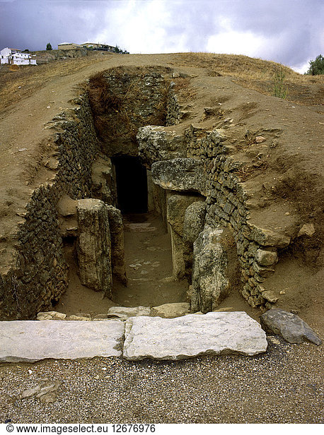 Eingang zur Höhle von Viera etwa 2200 - 1500 a. JC.
