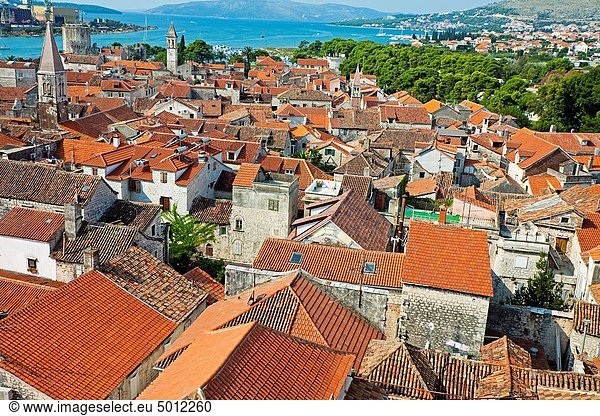 Einkaufszentrum  Geschichte  Kathedrale  Ansicht  schreiben  UNESCO-Welterbe  Kroatien  Dalmatien