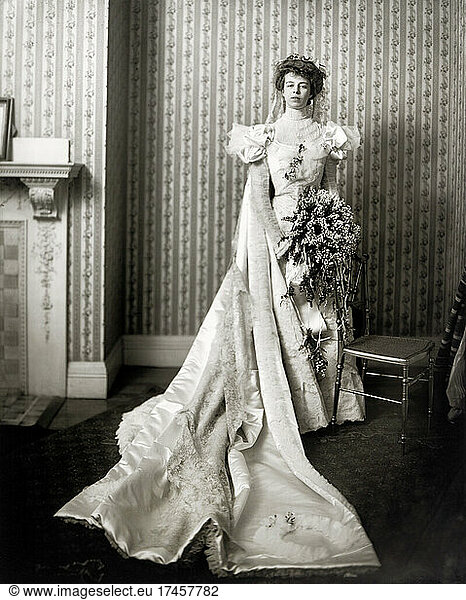 Eleanor Roosevelt on her Wedding Day  full-length Portrait  New York City  New York  USA  Pach Brothers Studio  March 17  1905