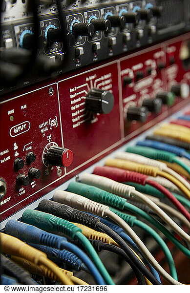 Electronic cables in a recording studio