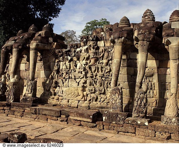 Elefant Terrasse des königlichen Palastes  Angkor Thom  Angkor  UNESCO World Heritage Site  Kambodscha  Indochina  Südostasien  Asien