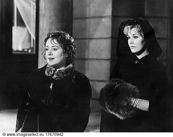 Elsa Lanchester Elsa Lanchester, Kim Novak, on-set of the Film, 'Bell ...