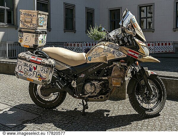 Enduro  Welten-Bummler Motorrad  Berlin-Mitte  Berlin  Deutschland  Europa