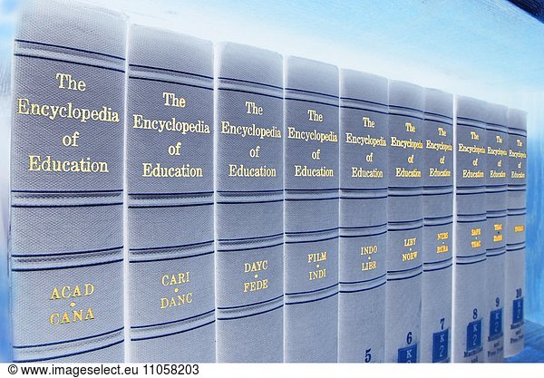 Enzyklopädie  The Encyclopedia of Education  verfremdet