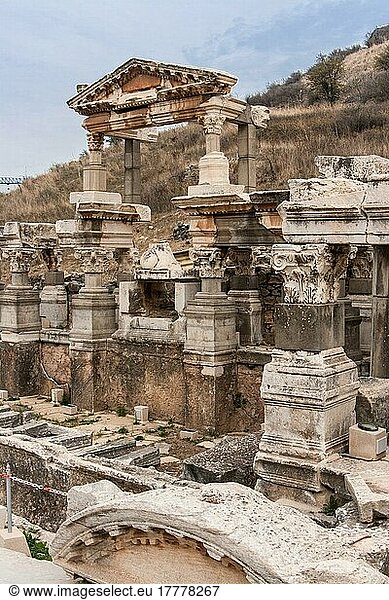 Ephesus  Türkei  Trajanbrunnen  Asien