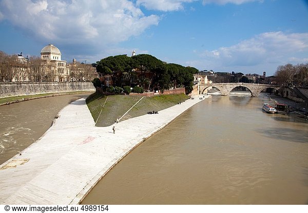 Erhöhte Ansicht  Aufsicht  Fluss  Insel  Tiber