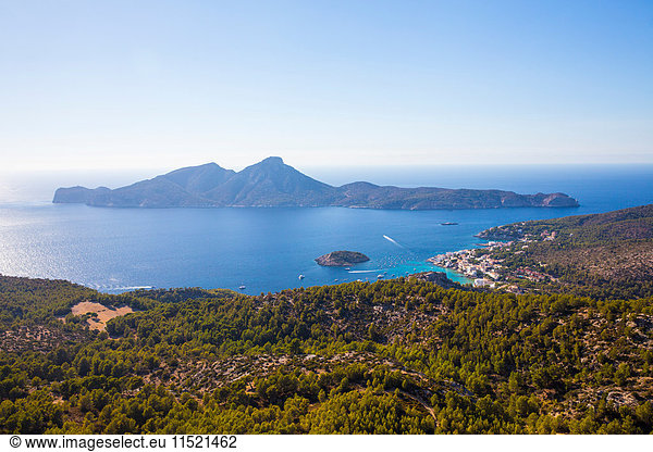 Erhöhte Ansicht der Küste und der Insel Dragonera von Mallorca  Spanien
