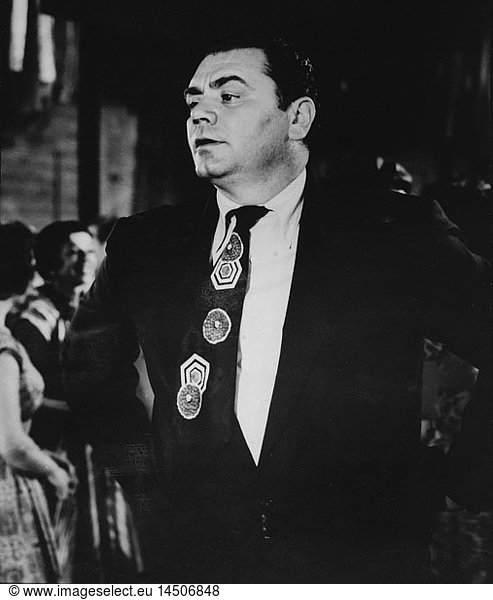 Ernest Borgnine  Portrait on-set of the Film Marty  1955