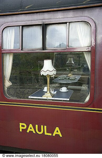 Erste Klasse Wagen  Dampfeisenbahn  Highland  Schottland  Museumszug  Waggon  The Jacobite  Harry Potter  Paula