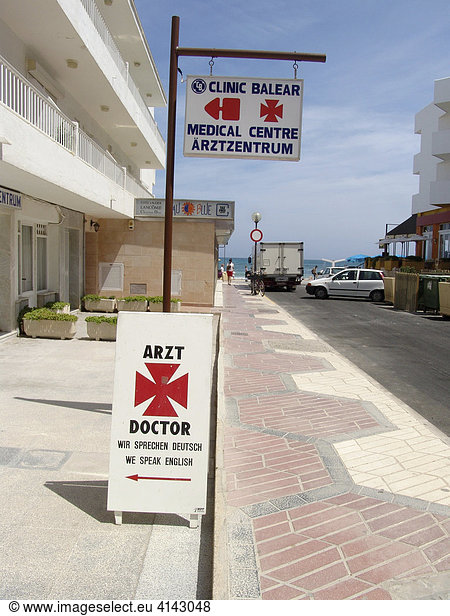ESP  Spain  Balearic Islands  Mallorca : Doctors office  multi lingual.