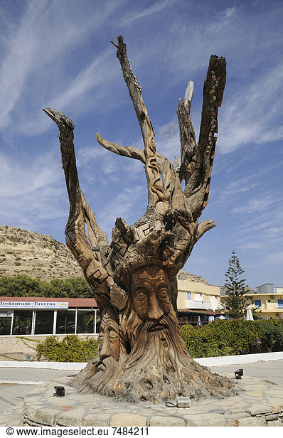 Europa Baum schnitzen Hippie Kreta Griechenland