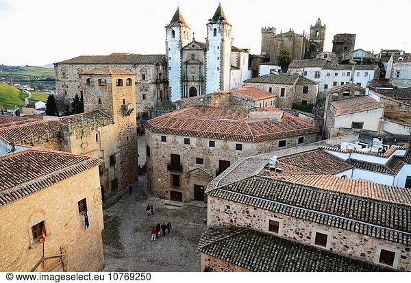 Europa Großstadt Turm Kirche Kathedrale Caceres Extremadura alt Spanien