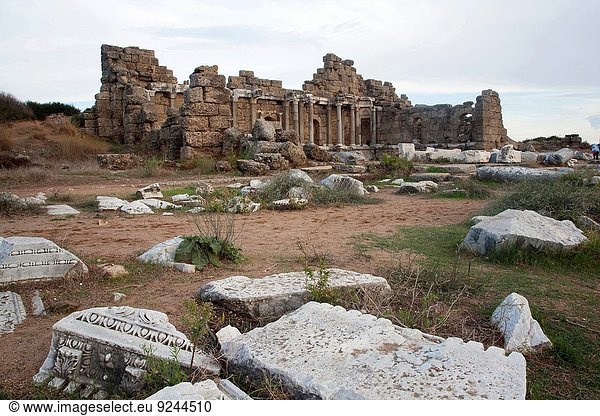 Europa Ruine Seitenansicht antik römisch Türkei Antalya