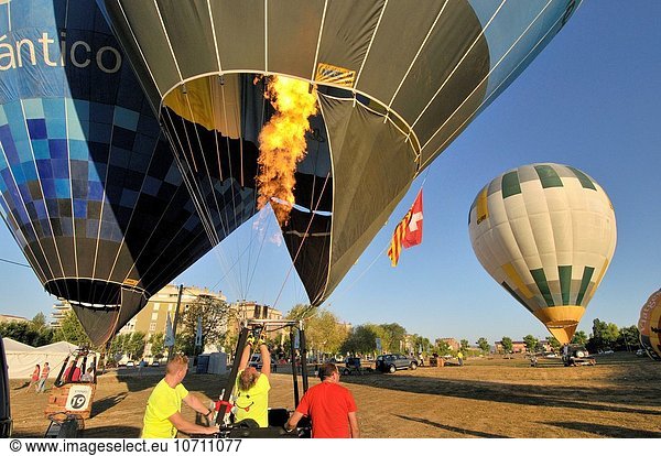 Europa Wärme Luftballon Ballon Himmel 1 Festival Barcelona Katalonien Spanien