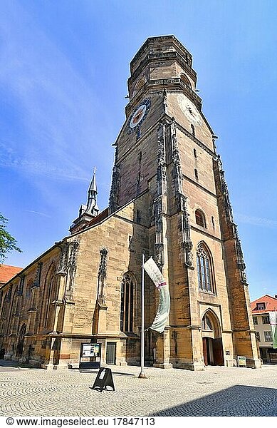 Evangelische Stiftkirche  romanische Kirche im alten Stadtzentrum von Stuttgart