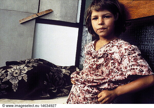 events  Croatian War of Independence 1991 - 1995  girl in the Karlovac refugee camp  Croatia  August 1992  Yugoslavia  Yugoslav Wars  Balkans  conflict  people  misery  1990s  90s  20th century  historic  historical _NOT