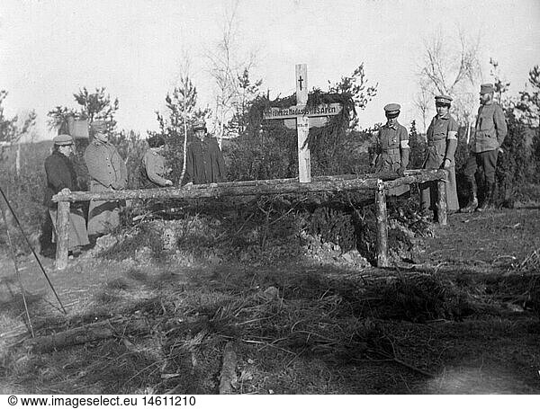 events  First World War / WWI  Austria  common grave for 22 Nadasdy Hussars  December 1914