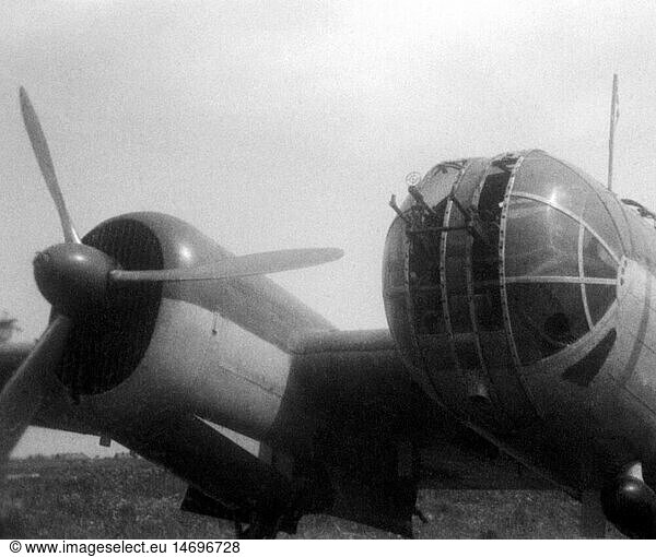 events  Second World War / WWII  aerial warfare  aircraft  crashed / damaged  Soviet bomber Tupolev ANT-40 (SB)  captured by German troops after a forced landing  Dukhovshchina near Smolensk  Russia  26.7.1941  detail