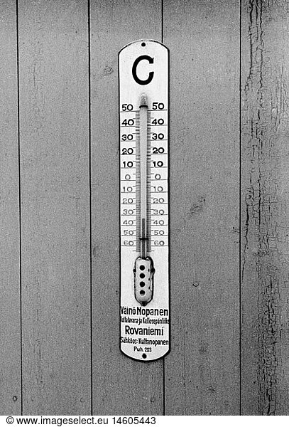 events  Second World War / WWII  Finland  Lapland  Rovaniemi  Winter 1941 / 1942  thermometer shows minus 34 degree  photo taken by a German soldier  winter  Continuation War 1941 - 1944  20th century  historic  historical  cold  coldness  iciness  frostiness  1940s