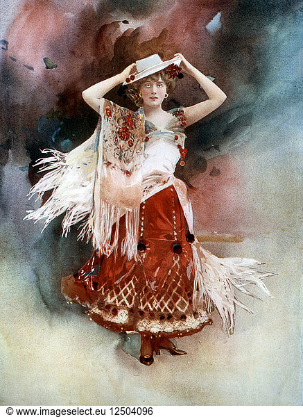 Evie Greene in Kitty Grey  um 1902  Künstler: Ellis & Walery