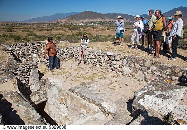 Führung Anleitung führen führt führend Mexiko Gast erzählen Archäologie Oaxaca alt