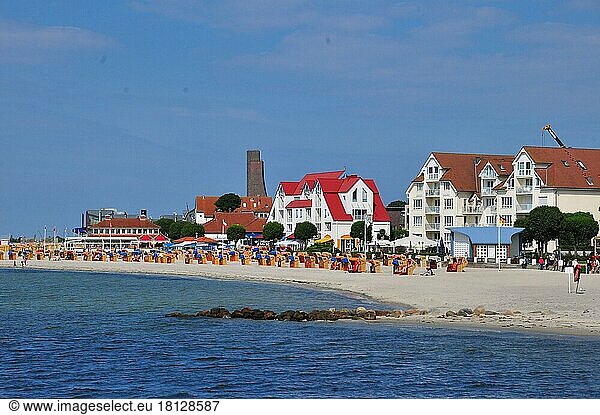 Förde  Ostsee  Strand  Ostseebad  Sommer  Laboe  Kiel  Schleswig-Holstein  Deutschland  Europa