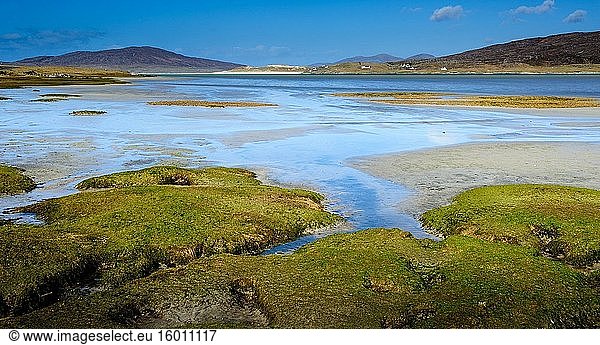 Fadhail Losgaintir - eine lange Bucht an der Westküste der Insel Harris  Äußere Hebriden  Schottland.