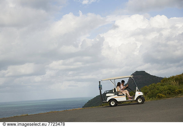 fahren Fernverkehrsstraße Tourist Fuhrwerk Insel Golfsport Golf Australien Queensland