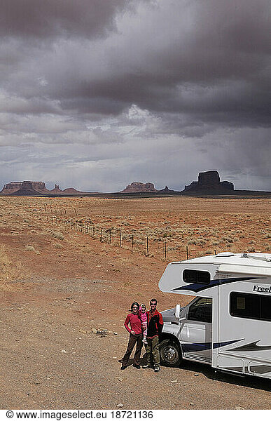 Family with Roadbear RV Camper in Monument Valley near Kayenta  Navajo Indian Reservation  Arizona  USA.