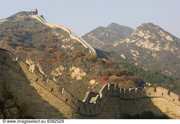 Farbaufnahme Farbe Wand Herbst groß großes großer große großen China UNESCO-Welterbe Asien Schiffswache