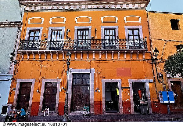 Farbenfrohe Architektur im UNESCO-Welterbe Guanajuato  Mexiko.