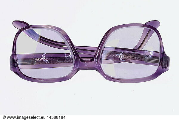 fashion  accessories  glasses  1970s