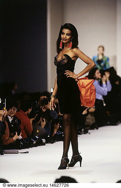 fashion  fashion show  Pret-A-Porter  Paris  Yves Saint Laurent  winter collection 1990 / 1991