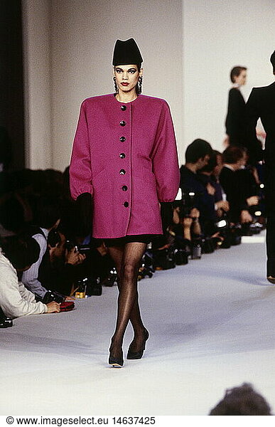 fashion  fashion show  Pret-A-Porter  Paris  Yves Saint Laurent  winter collection 1988